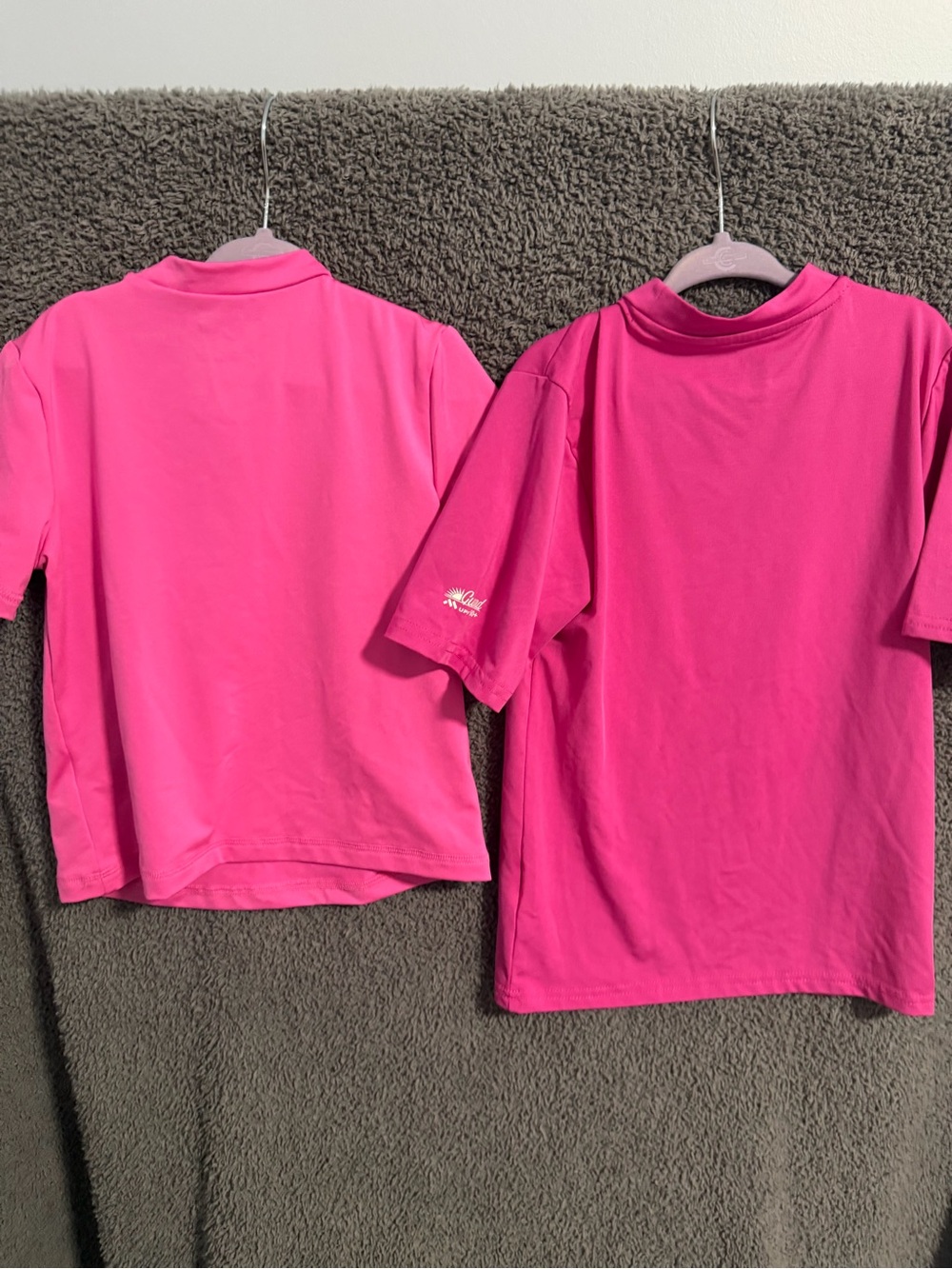 Girls Pink Short-Sleeve Rash Guard Tops - Picture 5 of 5